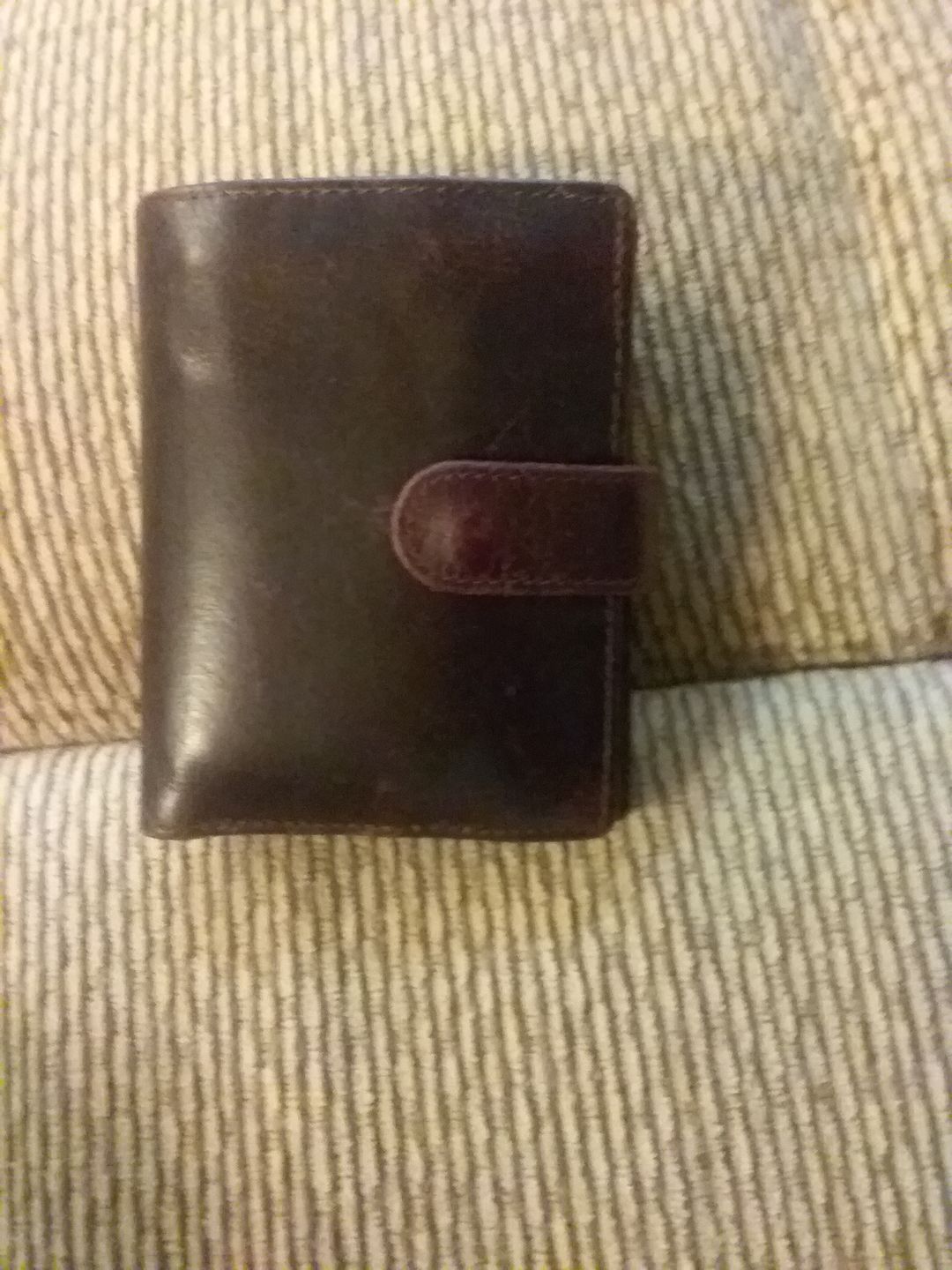 Customer photo review of Full Grain Cowhide Leather Wallet
