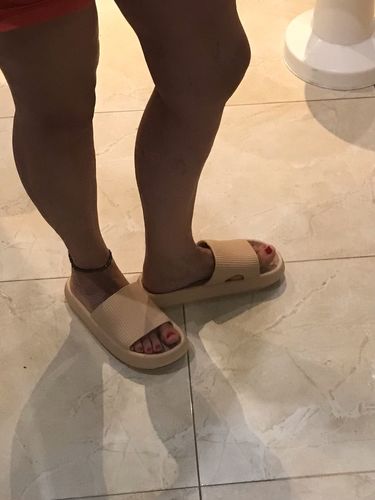 Customer photo review of Cola Ultra-Soft Slippers
