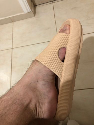 Customer photo review of Cola Ultra-Soft Slippers