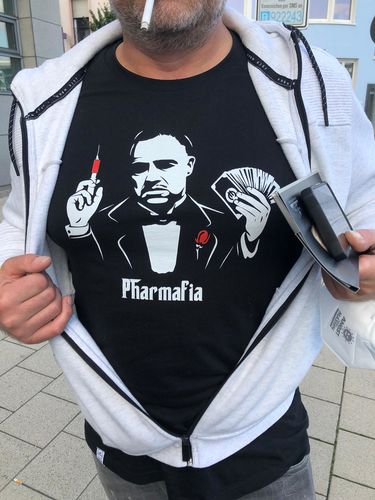 Customer photo review of ORGANIC SHIRT BUBEN • PHARMAFIA