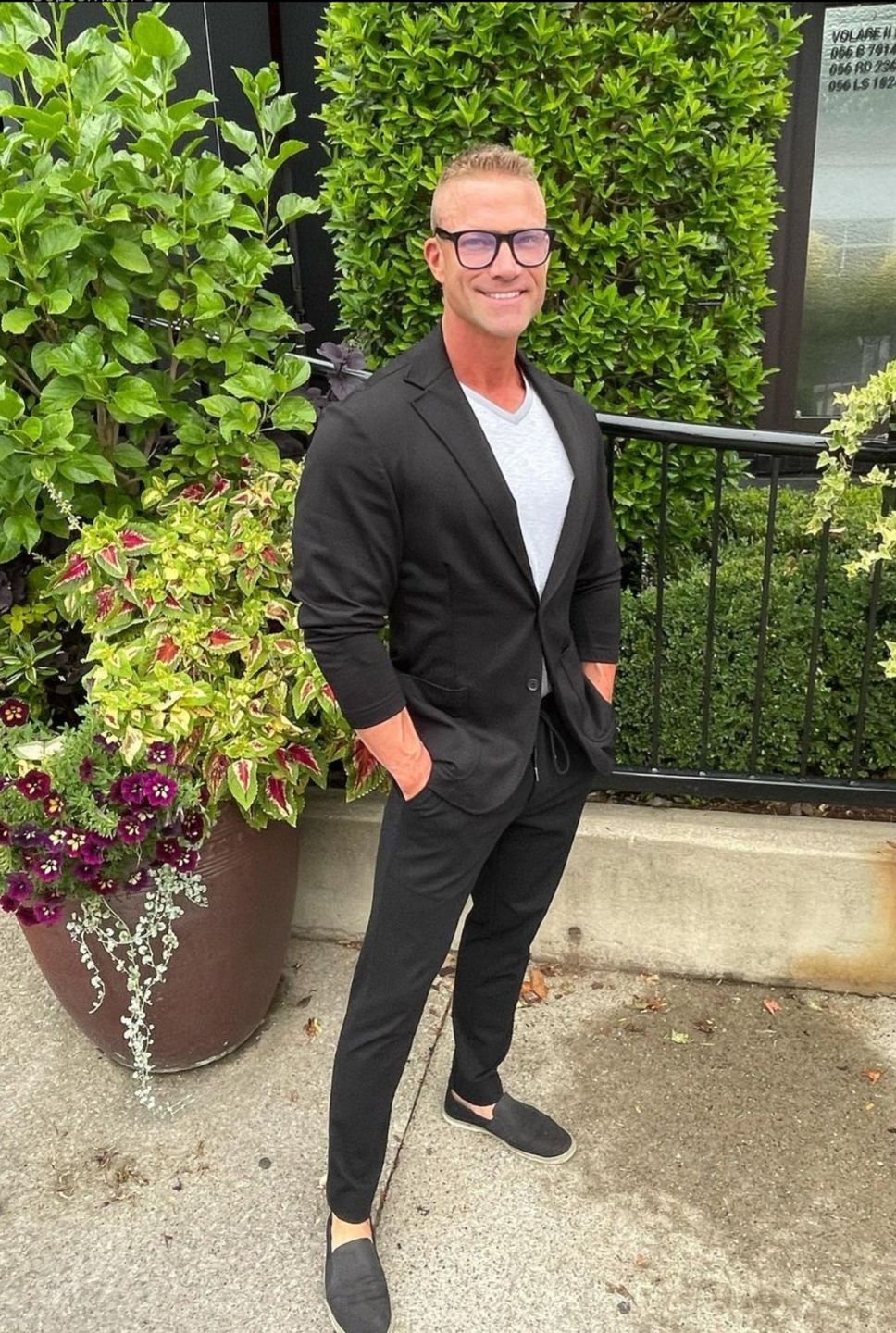 Customer photo review of Sleek Sport Coat