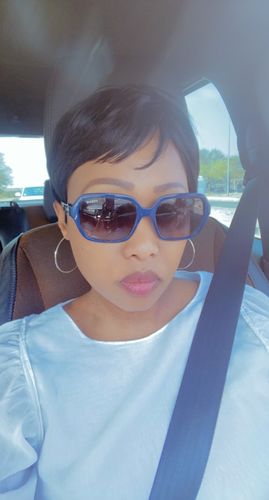 Customer photo review of Brazilian Pixie Wig - Straight