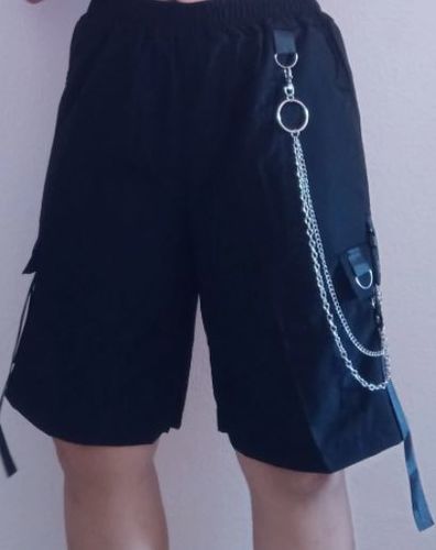Customer photo review of Black Shorts Ulzzang Harajuku Style Metal Chains