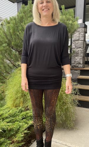 Customer photo review of M Rena Sunset Safari Legging