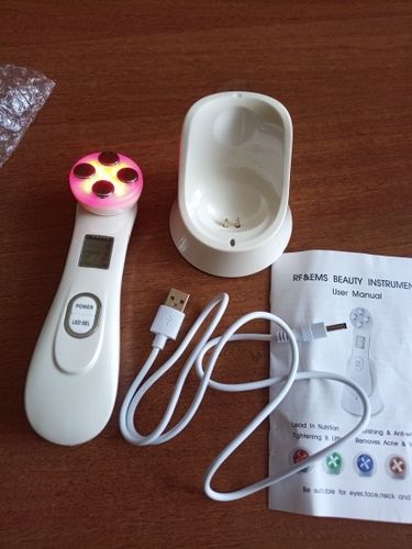 Customer photo review of 5 in 1 RF EMS Electroporation LED Light Therapy for Skin Tightening - Acne Wrinkles Removal