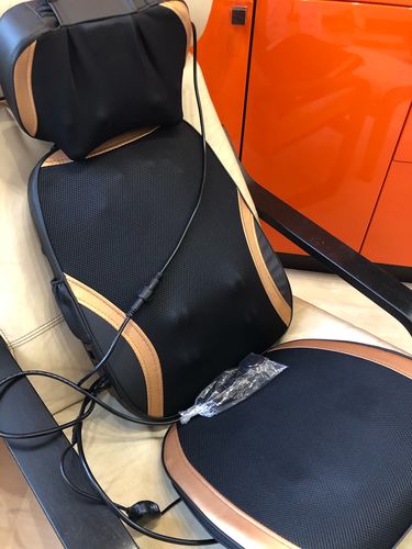 Customer photo review of 3 In 1 Detachable Premium Shiatsu Massage Seat Cushion With Heat