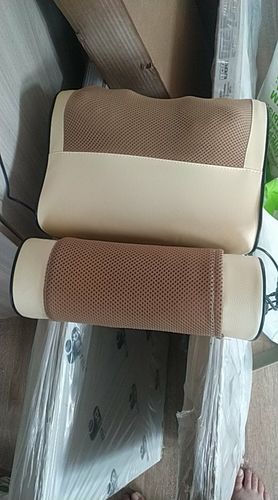 Customer photo review of 2-in-1 Detachable Multi Function Shiatsu Massage Pillow With Heat