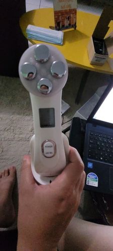 Customer photo review of 5 in 1 RF EMS Electroporation LED Light Therapy for Skin Tightening - Acne Wrinkles Removal