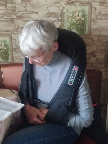 Customer photo review of Shiatsu Neck and Shoulder Massager With Heat and Velcro Strap - Home Office Car Use