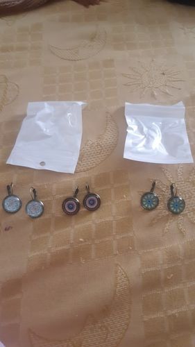 Customer photo review of Boucles d'Oreilles Rondes Bohême