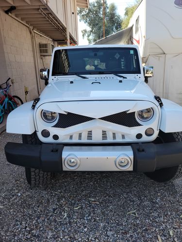 Customer photo review of Hawke Grille - White for 07-18 Jeep Wrangler JK