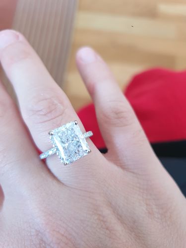 Customer photo review of " Classy " Ring