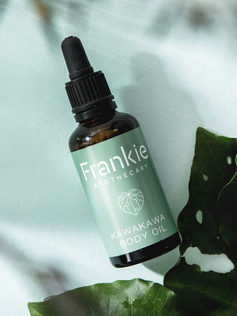 Customer photo review of Kawakawa Body Oil