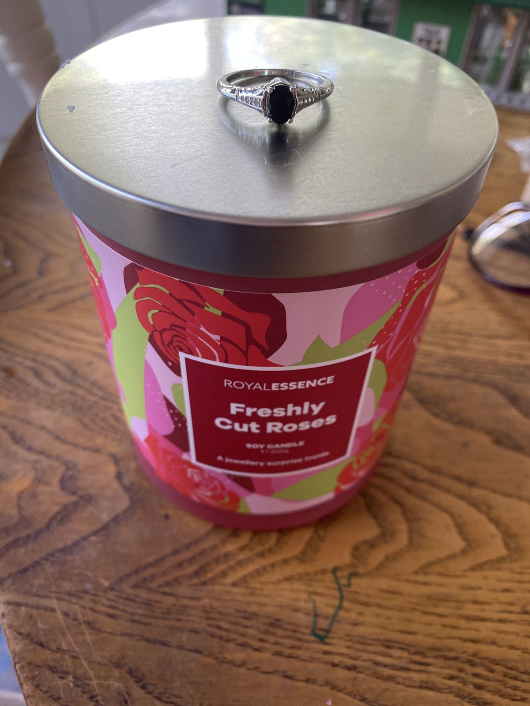 Customer photo review of Freshly Cut Roses (Candle)