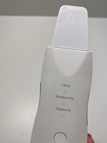 Customer photo review of Electric Ultrasonic Facial Skin Scrubber - Ionic Deep Face Cleaning