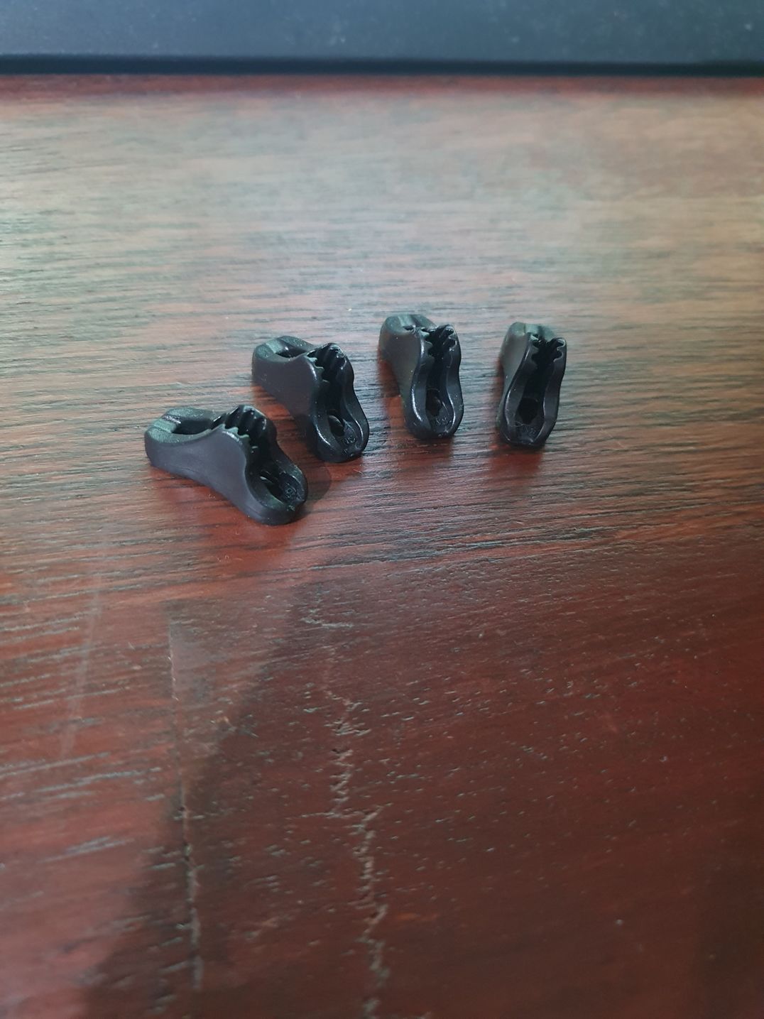 Customer photo review of Micro Line Lock (Set of 4)