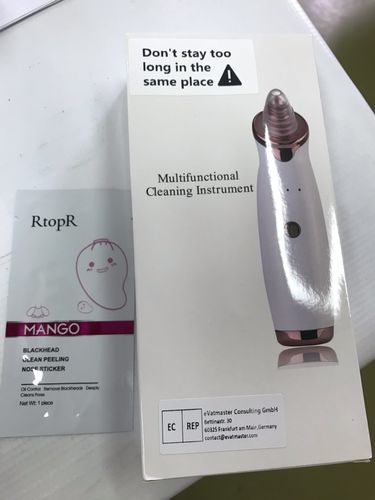 Customer photo review of Electric Blackhead Remover and Pore Vacuum - Face Vacuum Cleaner