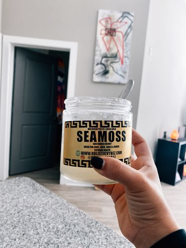 Customer photo review of The Wellness Trio SeaMoss Gel Combo