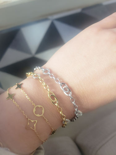Customer photo review of FANCY CLOVER BRACELET 069