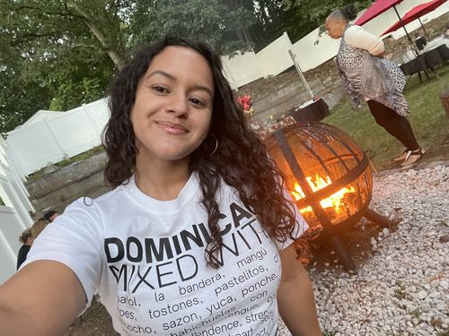 Customer photo review of 🇩🇴 Dominican (Republic) Mixed With "Merengue & La Bandera" T-Shirt 🇩🇴