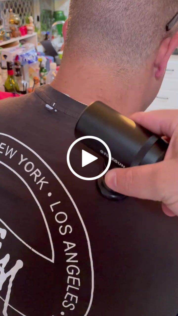 Customer video review of Flexgun mini. Compact Massage Gun