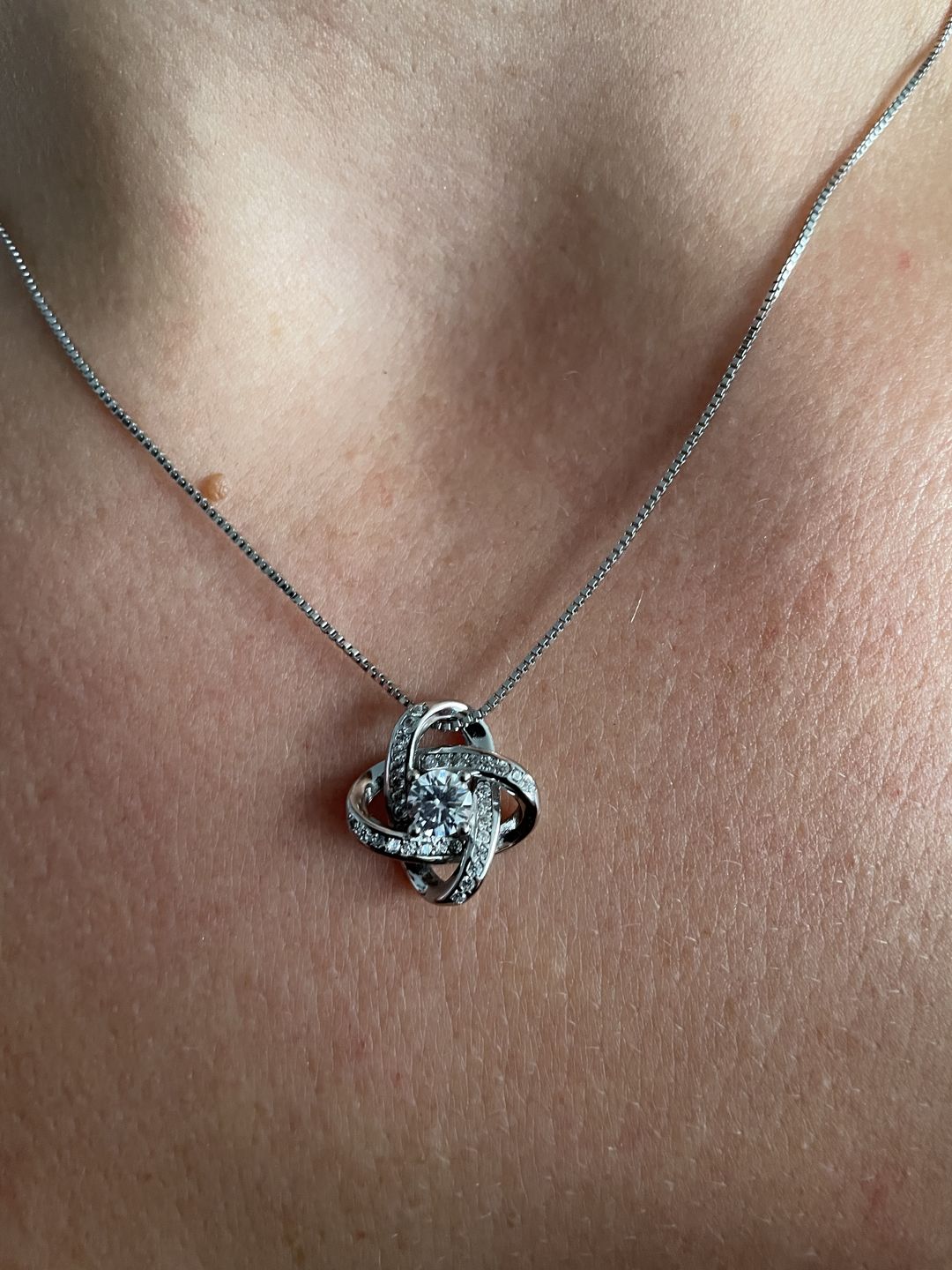 Customer photo review of "To my Soulmate" - Silver Love knot necklace