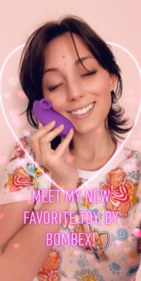 Customer photo review of Clitoral Sucking Vibrator