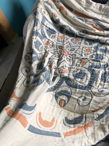 Customer photo review of Couverture de Lit Mandala