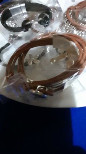 Customer photo review of Bracelet Wrap en Cuir "Style Unique" - 4 coloris disponibles