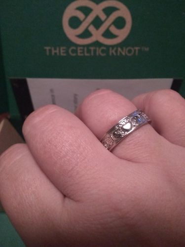 Customer photo review of Claddagh Promise™ 18K White Gold Men's Ring