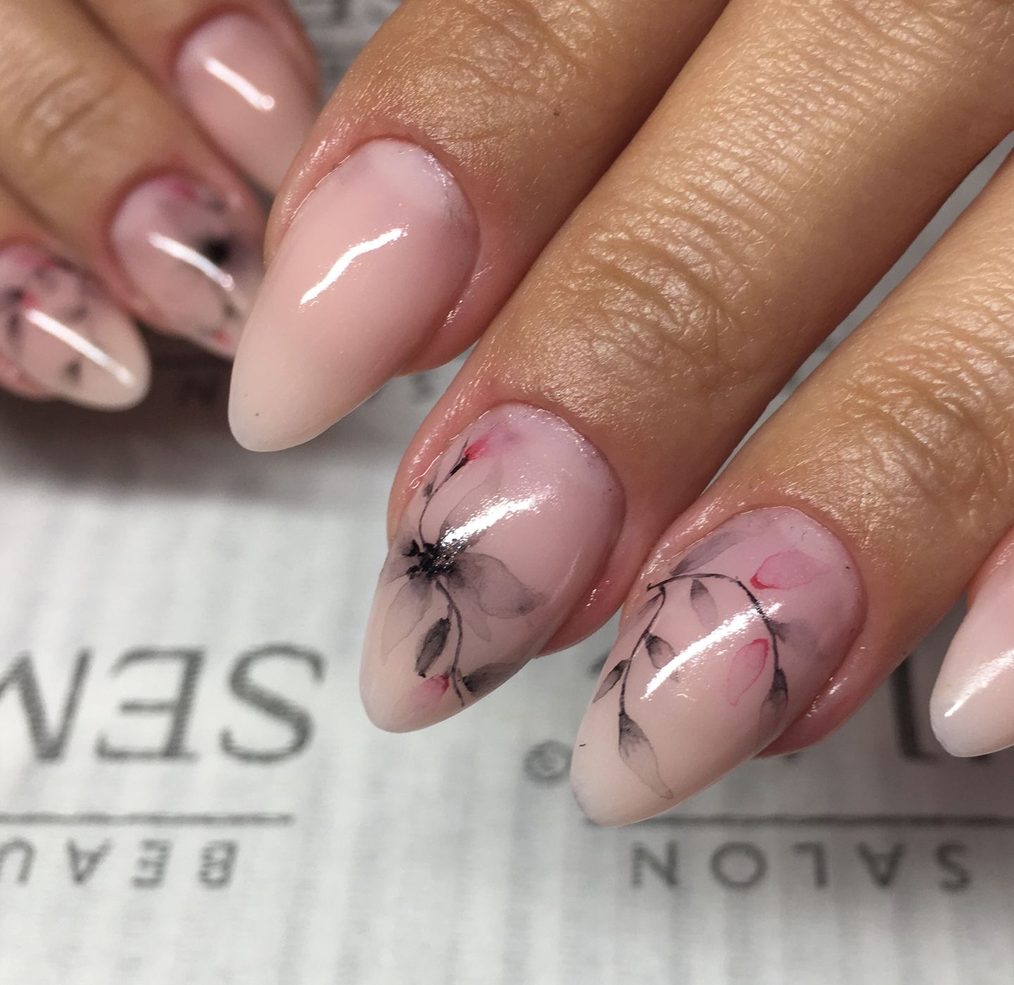 Customer photo review of Semilac Builder Gel Cover Pink Milk 15g