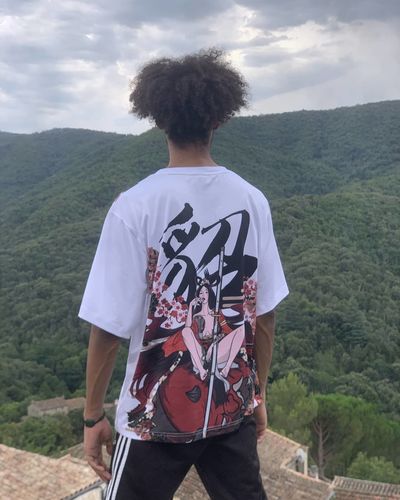 Customer photo review of Yakuza Geisha Loose Shirt