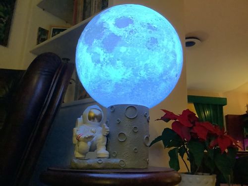 Customer photo review of Lampe Lune - 6 dimensions disponibles