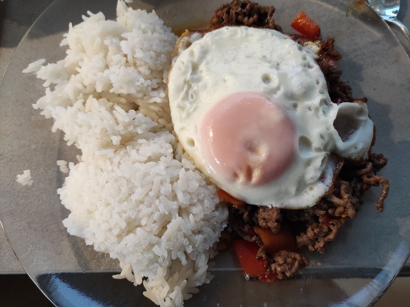 Customer photo review of Pad Krapao Kochbox in Bambuskorb mit Reis und Thai Holy Basil (10 Portionen)