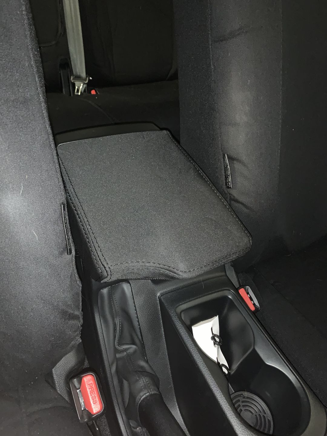 Customer photo review of Isuzu D-MAX RG Neoprene Console Lid Cover (In Stock)