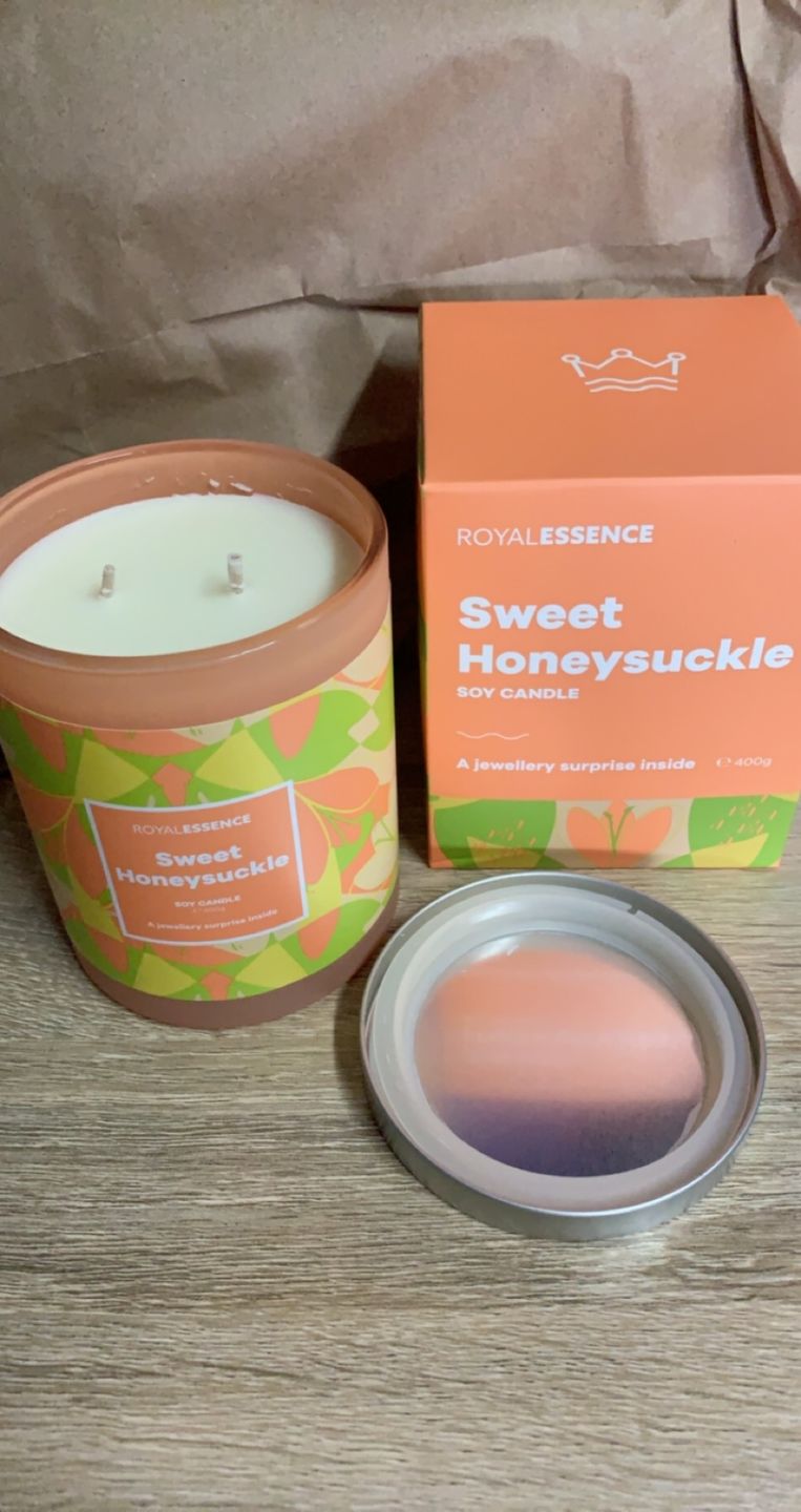 Customer photo review of Sweet Honeysuckle (Candle)