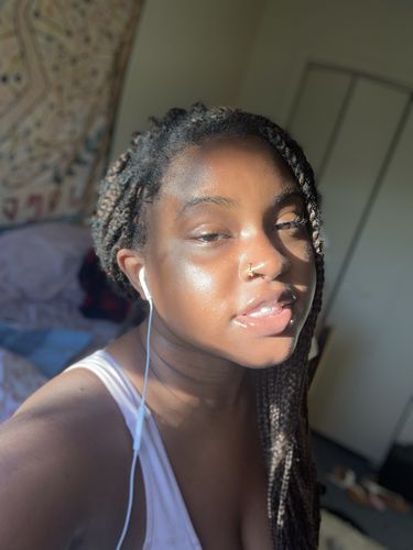 Customer photo review of MADELEINE Nose Hoop