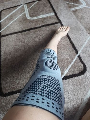 Customer photo review of Silicone Knee Brace - Compression Knee Sleeve For Knee Support