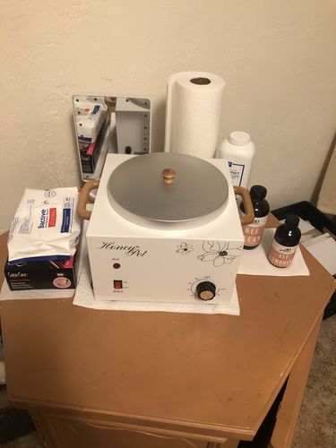 Customer photo review of Professional 5.5LB Wax Warmer HoneyPot Kit