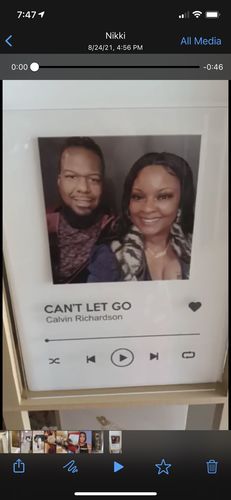 Customer photo review of Custom Song Plaque - The Best Anniversary Gift for Couples