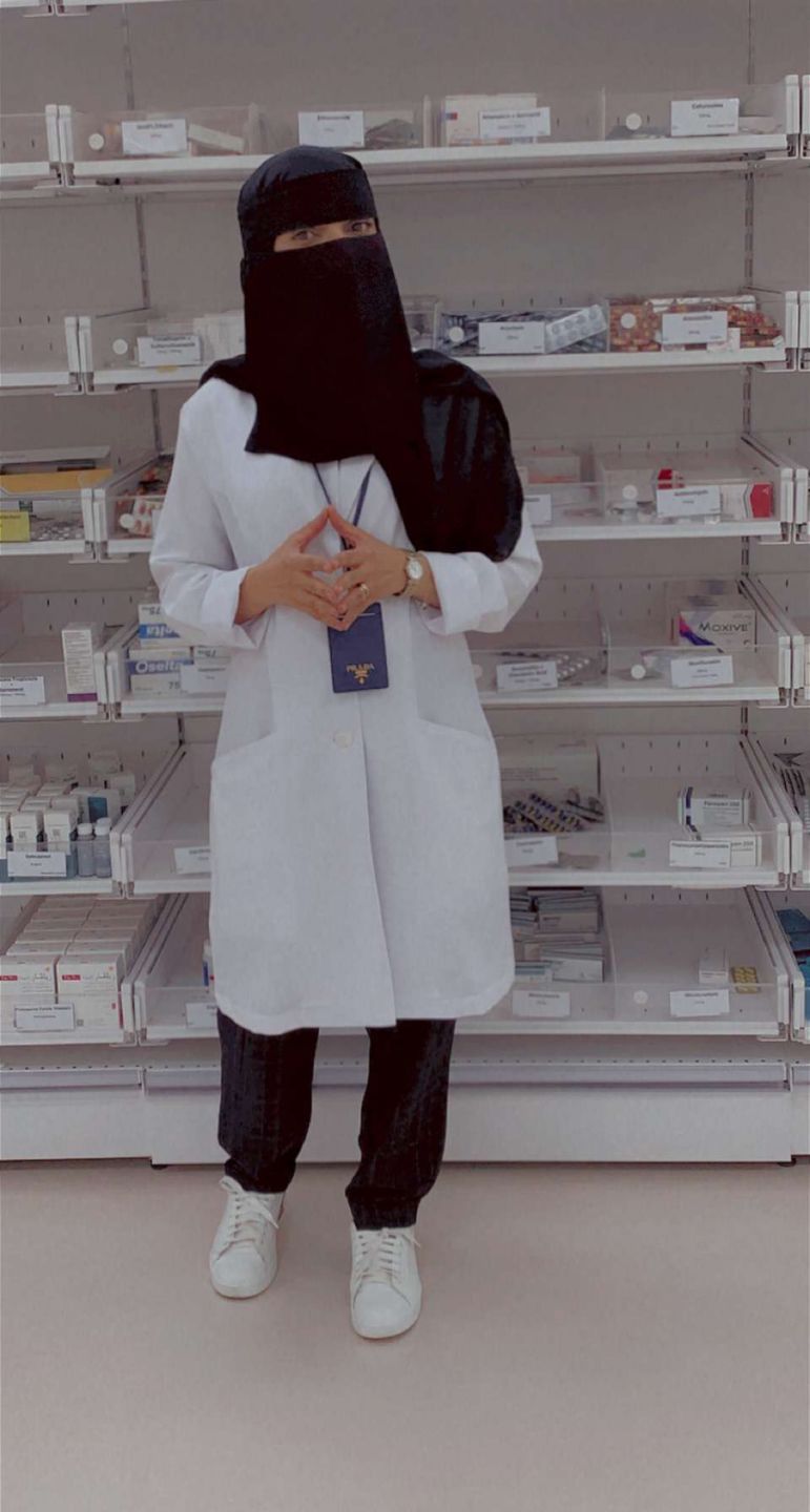 Customer photo review of لابكوت ايڤ سليك جريز اناتومي ~Labcoat Eve Sleek Grey's Anatomy