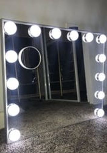 Customer photo review of Hollywood Mirror "Celebrity"