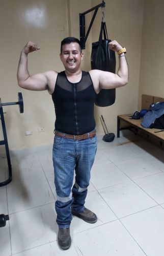 Customer photo review of Men's Slimming Body Shaper