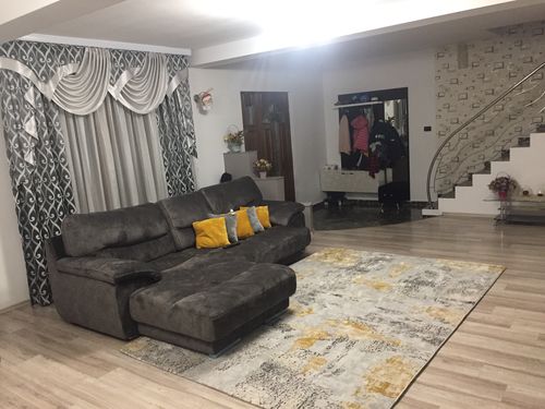 Customer photo review of Covor Allure Golden Marble