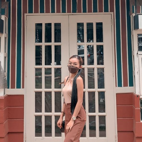 Customer photo review of 26" Straight Ponytail