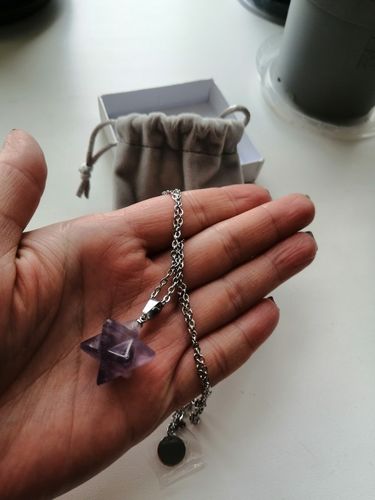 Customer photo review of Collier "Etoile Merkaba" en Pierres Naturelles avec Chaîne