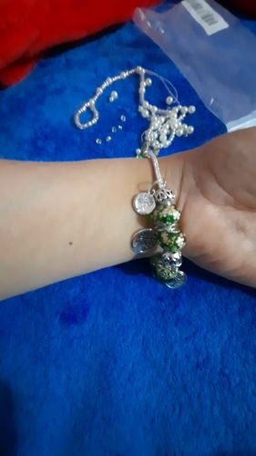 Customer photo review of Bracelet à breloques Arbre de vie "Chance et espoir"