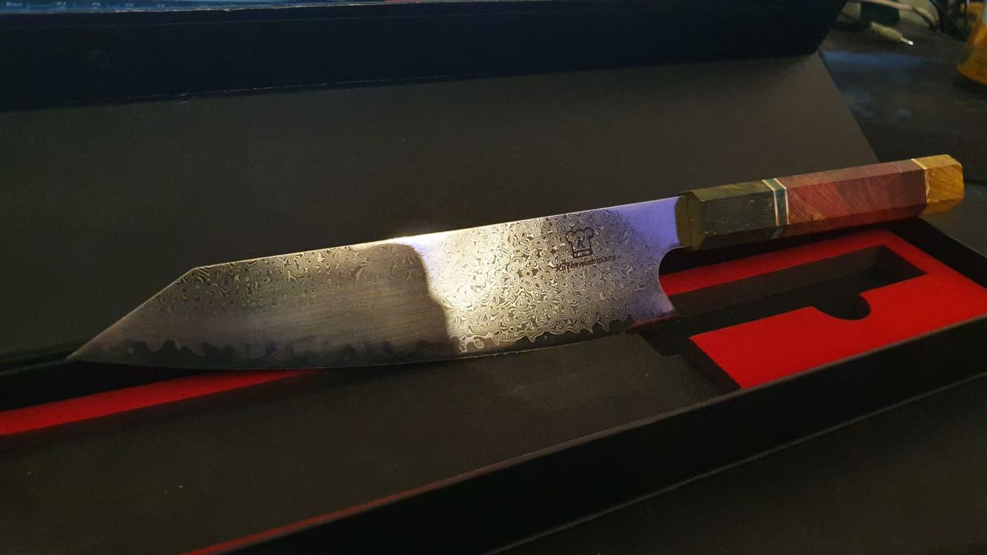 Customer photo review of Damast Gyuto