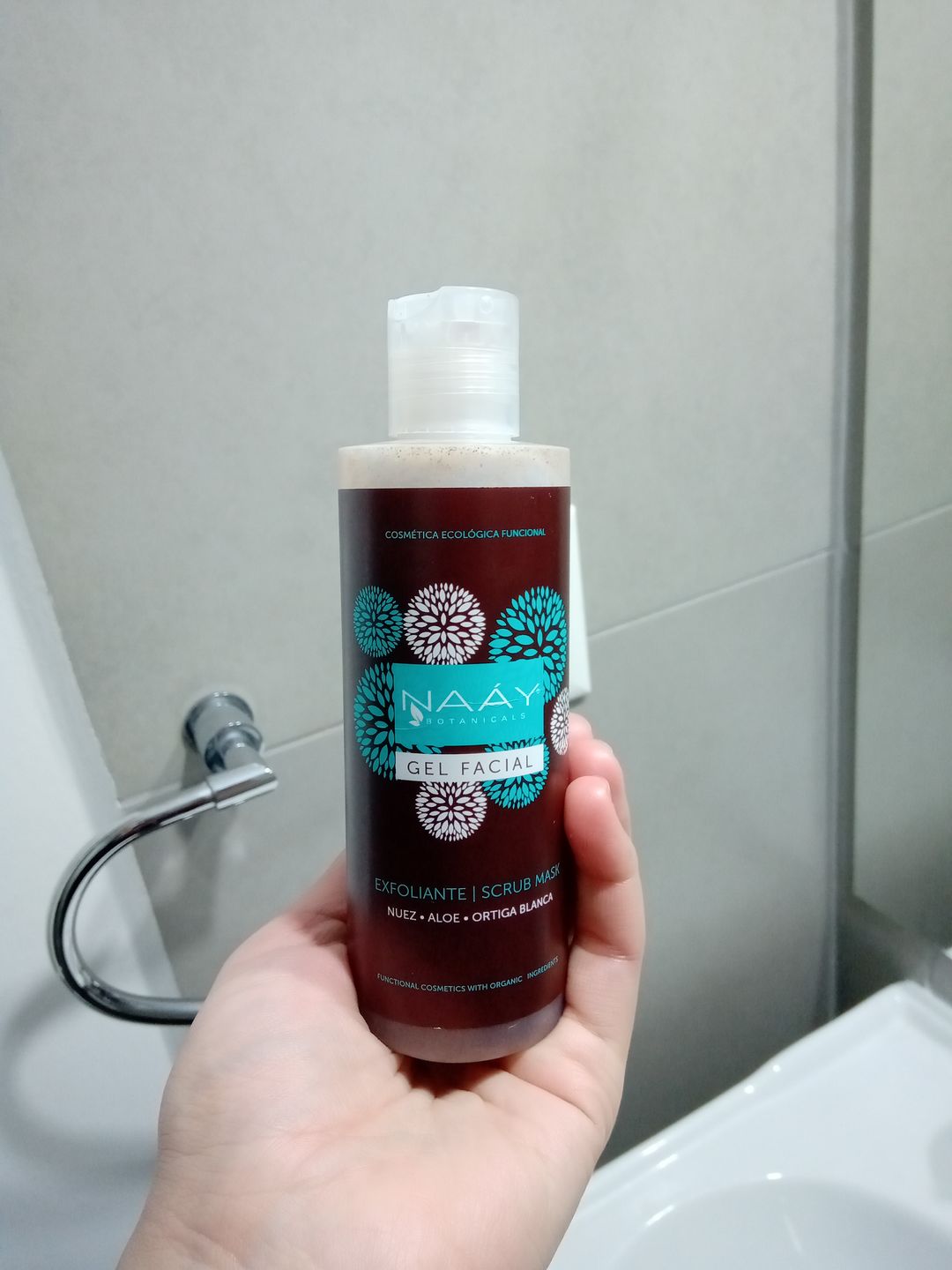 Customer photo review of Exfoliante Facial No Graso