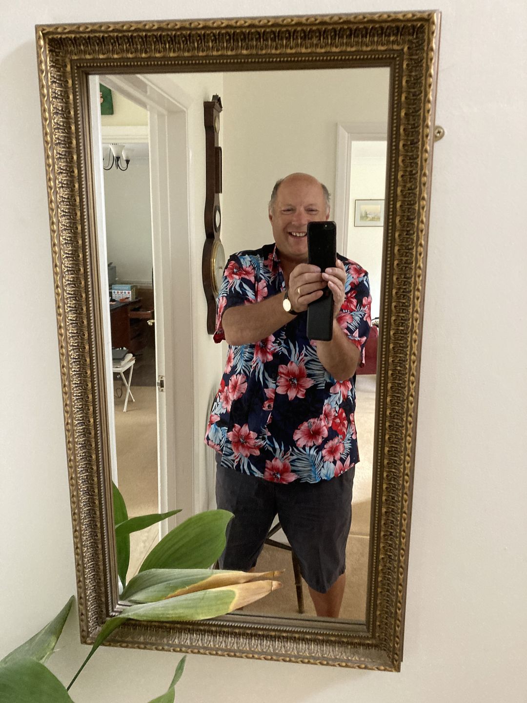 Customer photo review of Men's Floral Tropical Hawaii Cotton Shirt